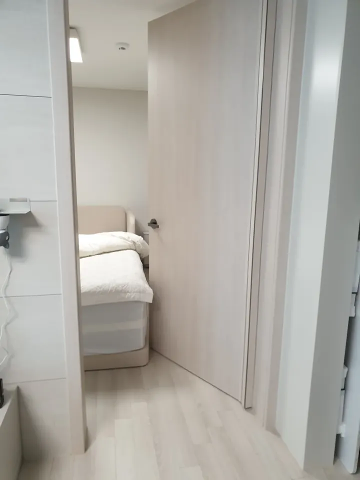 안방 문 방향 변경 시공 후 현장